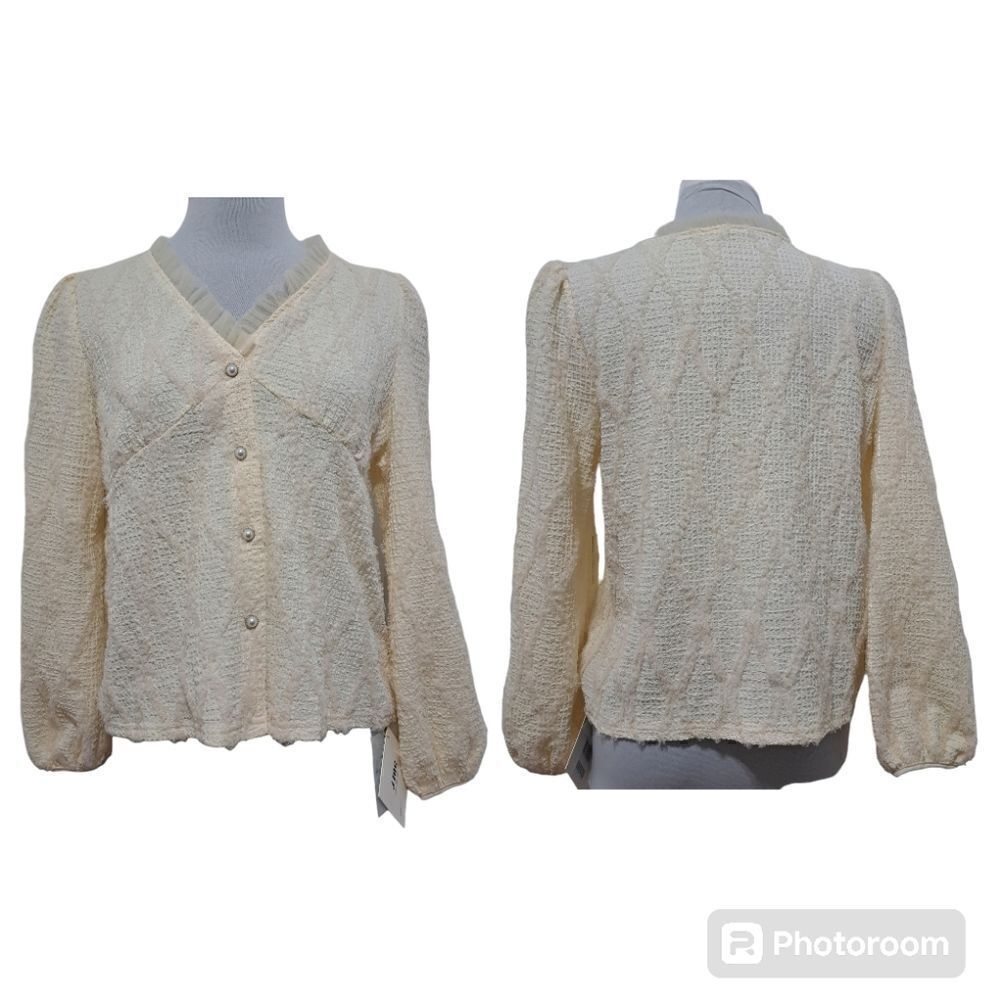 J. ING Korean Style Lace Trim V Neck Button Front Blouse Small/Medium Cream NWT